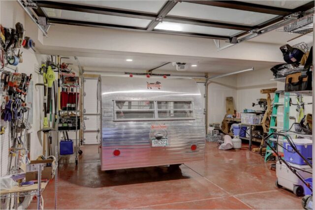 3813 Gilpin Street_Garage