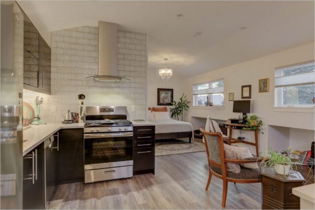 3813 Gilpin Street_KitchenA